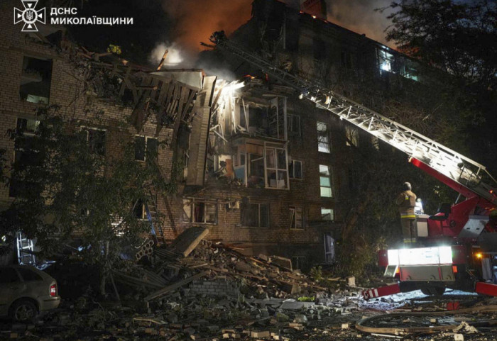 (FOTO) Jedan od najvećih napada Rusije na Ukrajinu: Blizu 300 dronova i 70 raketa, stradalo najmanje 12 osoba