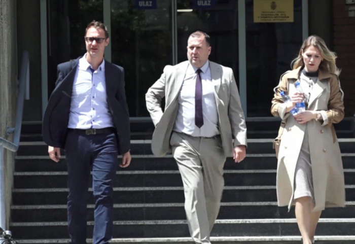 Doktor iz Rume, optužen za akušersko nasilje, negirao krivicu: Žalio se na uslove u bolnici i odnos babica