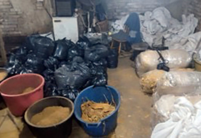 (FOTO) Policija u Pančevu pronašla skoro 400 kilograma duvana kod muškarca (49) iz Kovina