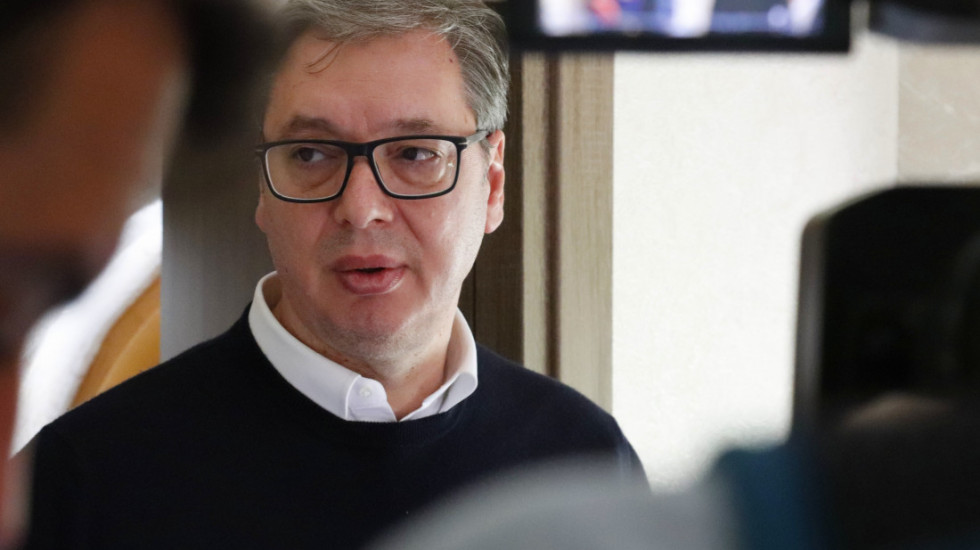 Vučić: Molim vas ne rušite Srbiju, ne možete da je pobedite
