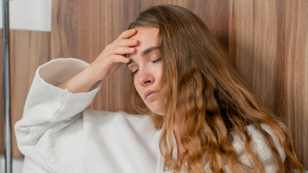 Umor, promene raspoloženja, žeđ: Možda imate hormonski disbalans
