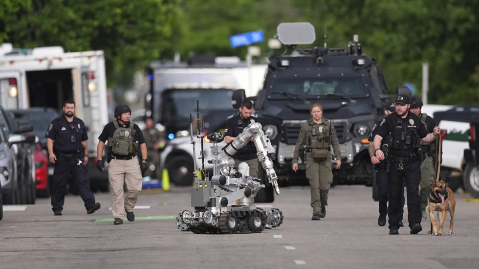 Teroristički napad u SAD, povređeno osmoro: Bacio Molotovljev koktel na demonstrante i uzvikivao "Slobodna Palestina"