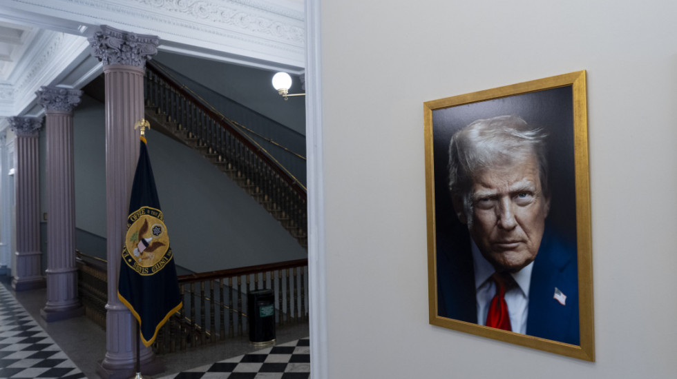 Bela kuća objavila novi zvanični portret Donalda Trampa