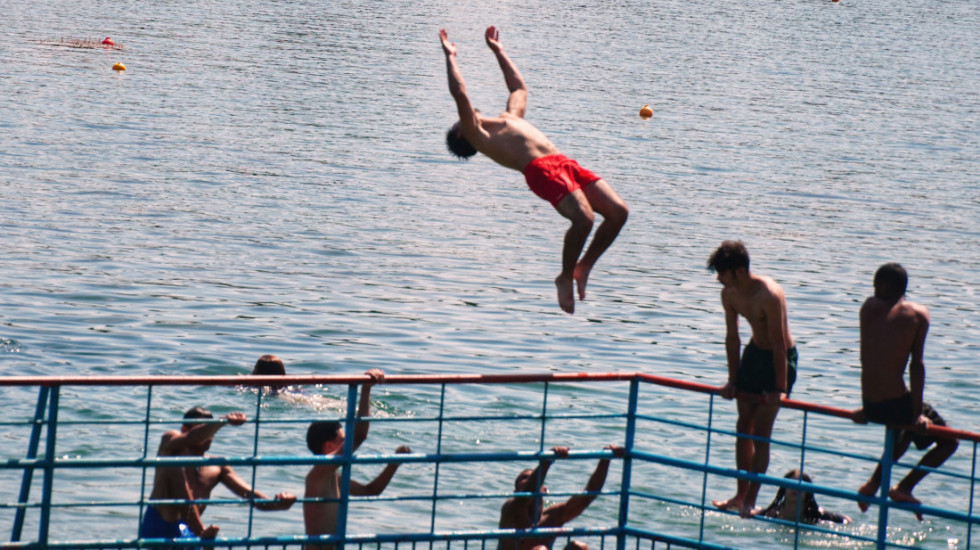 Počinje kupališna sezona na Adi Ciganliji, temperatura vode 22 stepena
