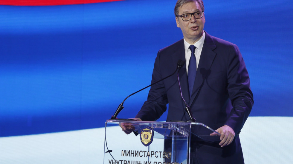 Vučić na obeležavanju Dana MUP: Policiji ne bi trebalo smanjivati već dati čvršća ovlašćenja