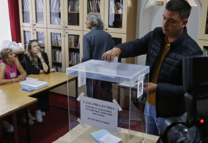 RIK: Na osnovu 100 odsto obrađenih glasova u Kosjeriću SNS osvojila 14, "Ujedinjeni za Kosjerić" 13 mandata