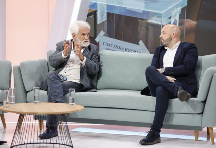 (VIDEO) Analitičari upozoravaju da politička kriza ulazi u novo poglavlje: SNS održao poziciju, opozicija mobilisana
