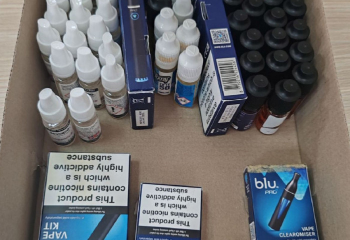 (FOTO) Na graničnom prelazu Đerdap kod dvoje stranih putnika zaplenjeni psihoaktivni lekovi i derivati kanabisa
