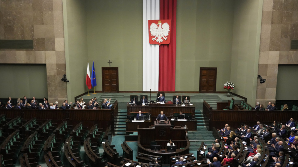 Parlament izglasao poverenje proevropskoj koalicionoj vladi premijera Tuska: "Upravljati Poljskom je privilegija"