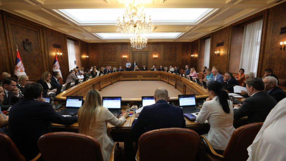 Vlada ukinula uredbu o subvencijama za strane radnike