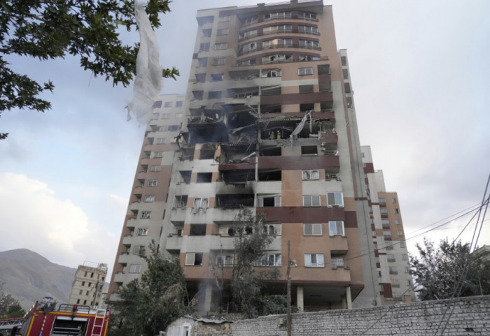 (FOTO) Izrael napao Iran: Ubijeno nekoliko vojnih komandanata i naučnika, meta nuklearna postrojenja