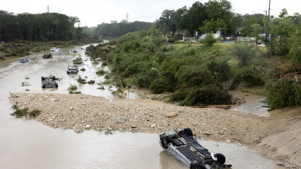 Obilne poplave u San Antoniju odnele najmanje 11 života, nekoliko osoba se vode kao nestale