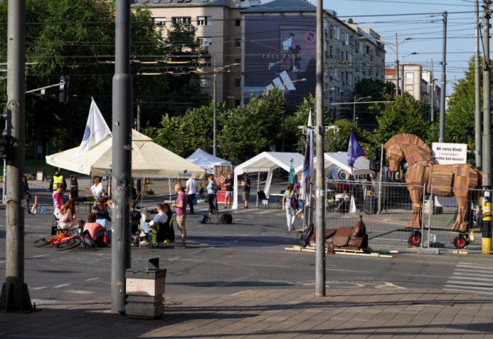 Deveti dan protesta članova akademske zajednice ispred Vlade Srbije