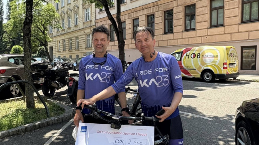 "Ride for IKA 23": Prešao 624 kilometra biciklom do Beča da bi promovisao fondaciju posvećenu nastradaloj ćerki (12)