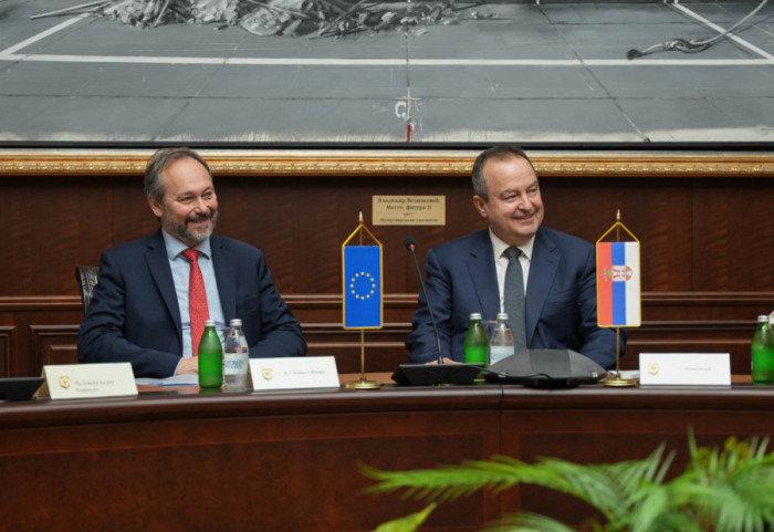 Dačić primio u oproštajnu posetu ambasadora EU u Srbiji Žiofrea, saradnja sa MUP ocenjena kao odlična
