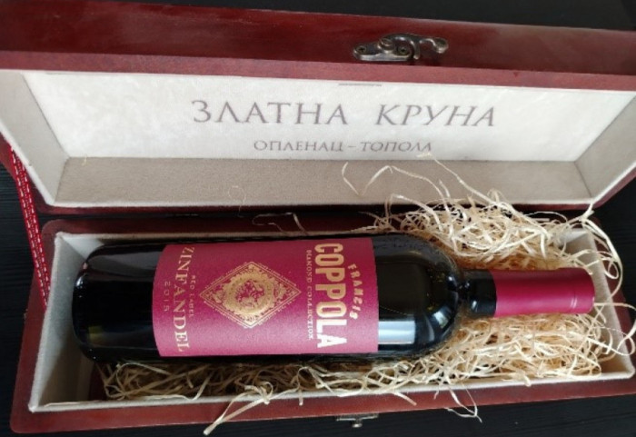 Američki turisti otkrivaju tajne srpskog vina: Boca iz vinarije oskarovca Kopole među izloženim u muzeju na Oplencu