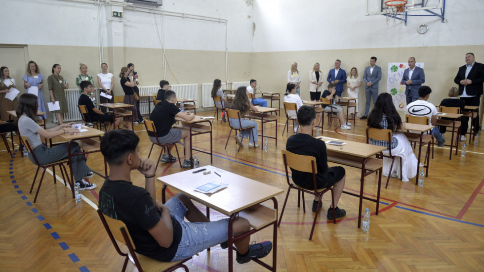 Drugi dan male mature, osmaci polagali završni test iz matematike