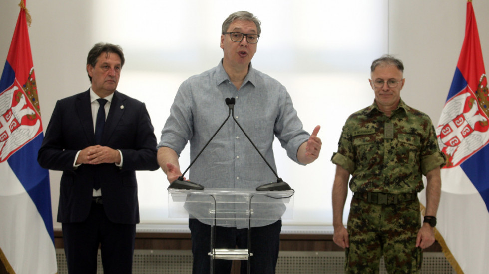 Vučić posle sastanka sa Generalštabom: Formiramo digitalnu vojnu platformu, rekordan broj prijava za specijalne jedinice