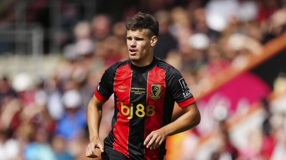 Dosadašnji igrač Bornmuta Miloš Kerkez potpisao ugovor sa Liverpulom