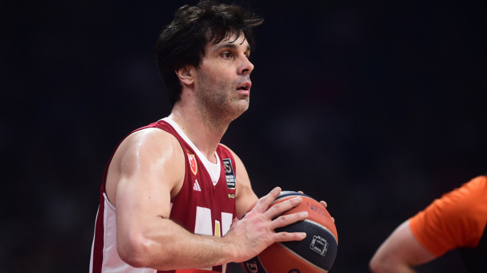 "Hvala košarko, vidimo se": Miloš Teodosić završio profesionalnu karijeru