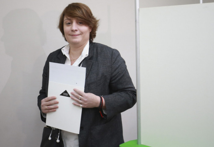 Liderka gruzijske opozicione stranke Elena Hoštarija počela štrajk glađu ispred zgrade parlamenta