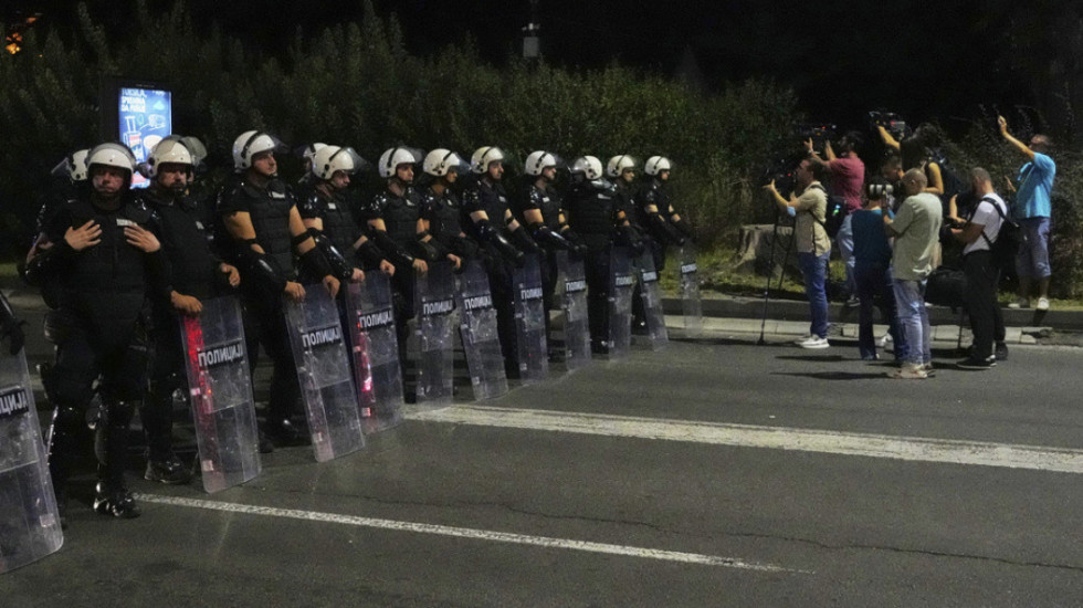 VJT traži pritvor za osmoro studenata osumnjičenih za pripremu rušenja ustavnog uređenja