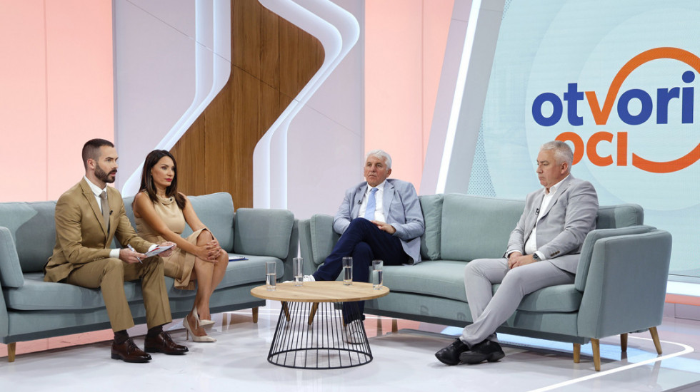 (VIDEO) Opozicija pozvana na bojkot parlamenta: Za Anđelkovića je to dobro, Ilić smatra da su stranke u drugom planu