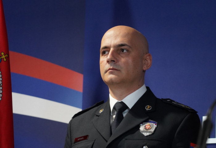 Pomoćnik direktora policije: Većina blokada uklonjena, tokom noći privedene 44 osobe