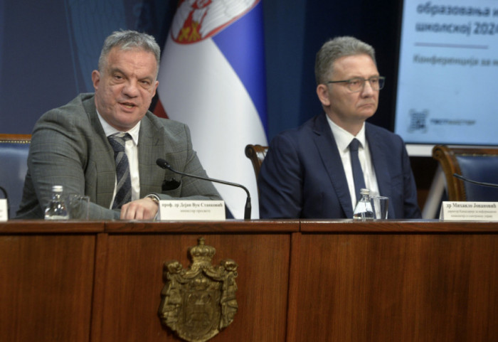 Ministar prosvete o završnom ispitu: Prosečan broj bodova iz maternjeg 11,54, najbolji rezultati na testu iz hemije