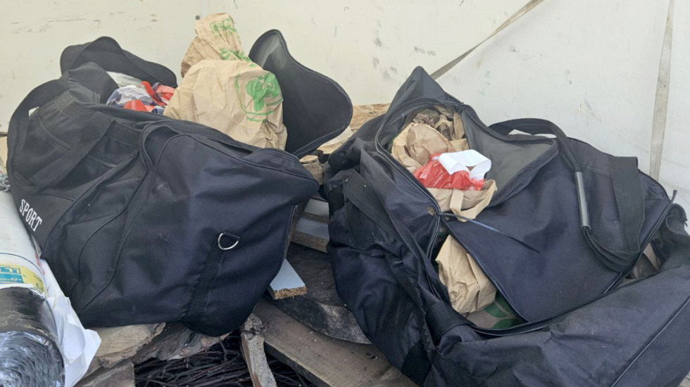 U Novom Sadu zaplenjeno 20 kilograma marihuane, uhapšene dve osobe