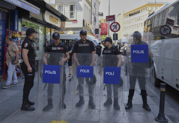 U Turskoj uhapšeno četvoro karikaturista zbog crteža koji navodno prikazuje proroka Muhameda