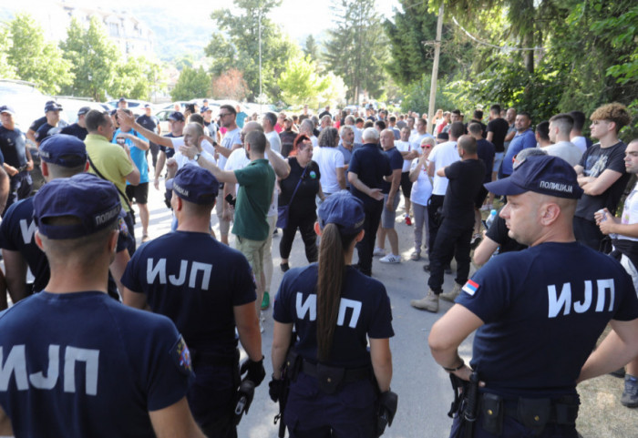 (VIDEO) Predsednik Opštine Kosjerić: Uspeli smo da se izborimo sa blokadama, narod je pokazao šta misli