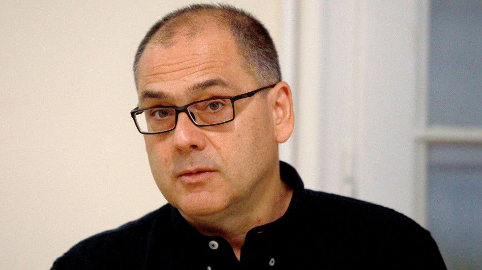 Vojni analitičar Aleksandar Radić gost Sinteze u 21 sat