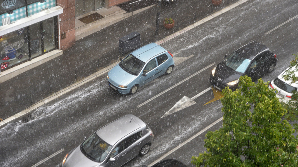 U Beogradu sve ulice prohodne, saobraćaj se odvija nesmetano