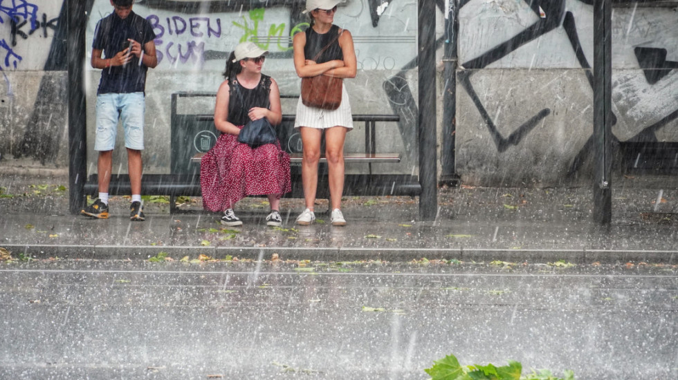 Zahlađenje i pljuskovi za kraj vikenda: Temperatura do 33 stepena