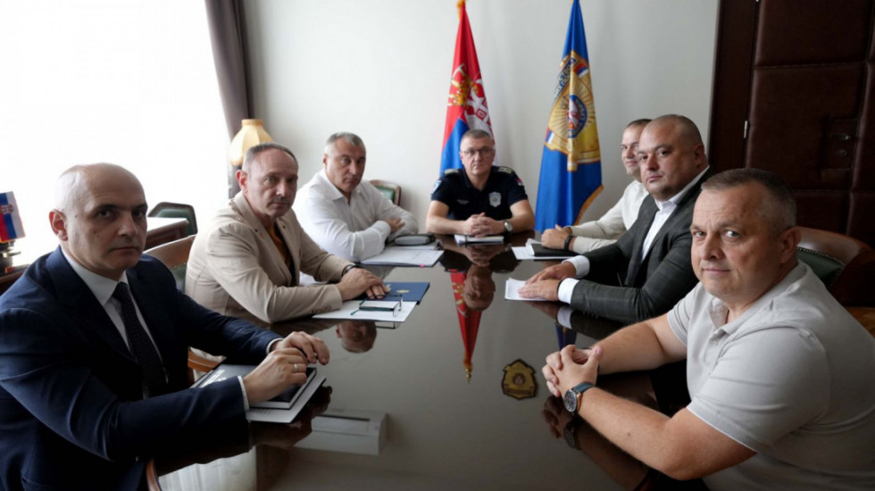Sastanak direktora policije i predstavnika Nezavisnog sindikata policije o uslovima rada i prekovremenim satima