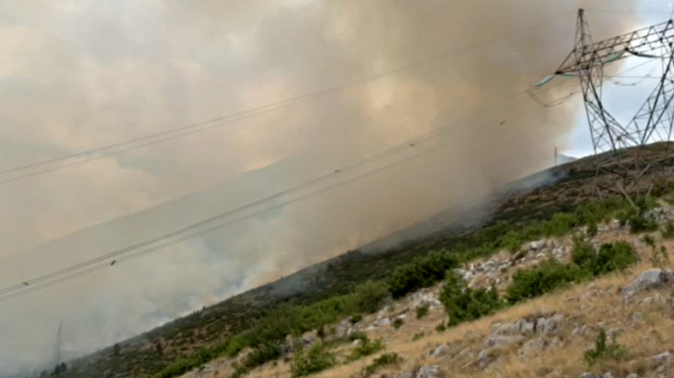 (VIDEO) Požari u Trebinju aktivni, ali pod kontrolom