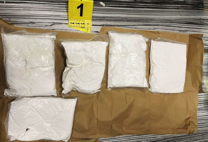 Beograđanin (40) osumnjičen za prodaju droge, u stanu krio pet kilograma amfetamina