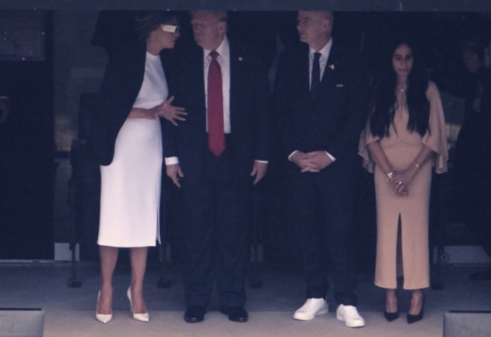 (FOTO) Donald Tramp sa suprugom Melanijom prisustvuje finalu SP između Čelsija i PSŽ
