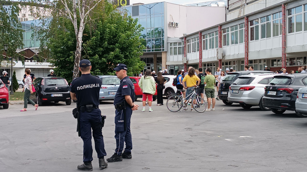 MUP: Sve blokade u državi uklonjene i saobraćaj neometano funkcioniše, podnete četiri prekršajne prijave