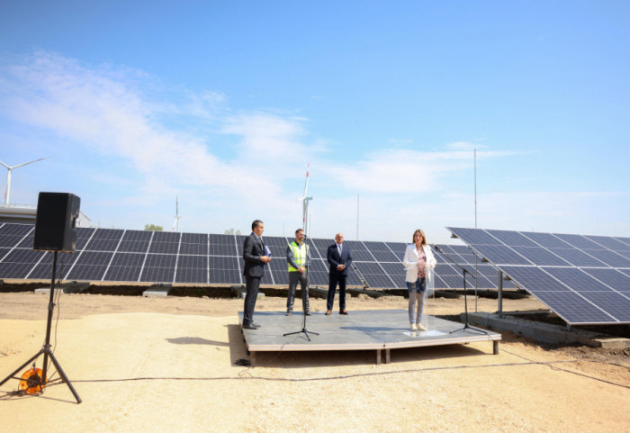 U Kostolcu puštena solarna elektrana "Petka“, snage 10 megavata