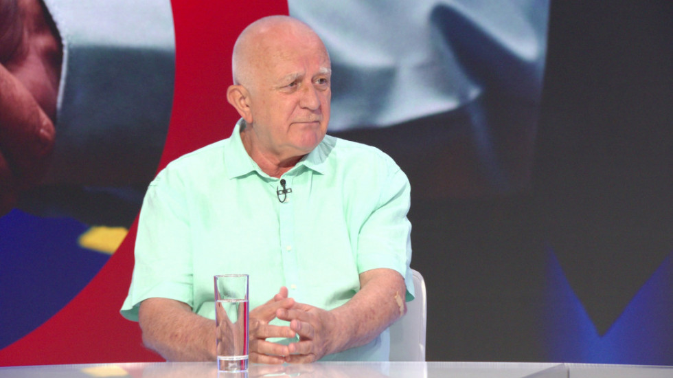 (VIDEO) Analitičar za Presek: Tramp pojačava pritisak, EU traži prostor za manevar - 1. avgust kao prelomna tačka