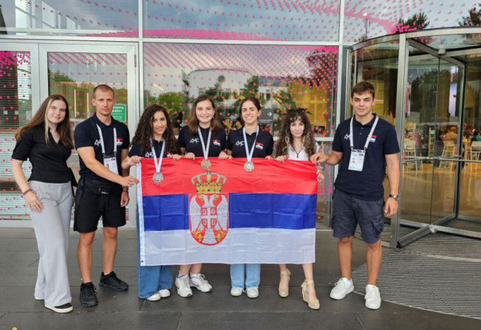 Učenice iz Srbije osvojile dve srebrne i jednu bronzanu medalju na Evropskoj olimpijadi iz informatike za devojke