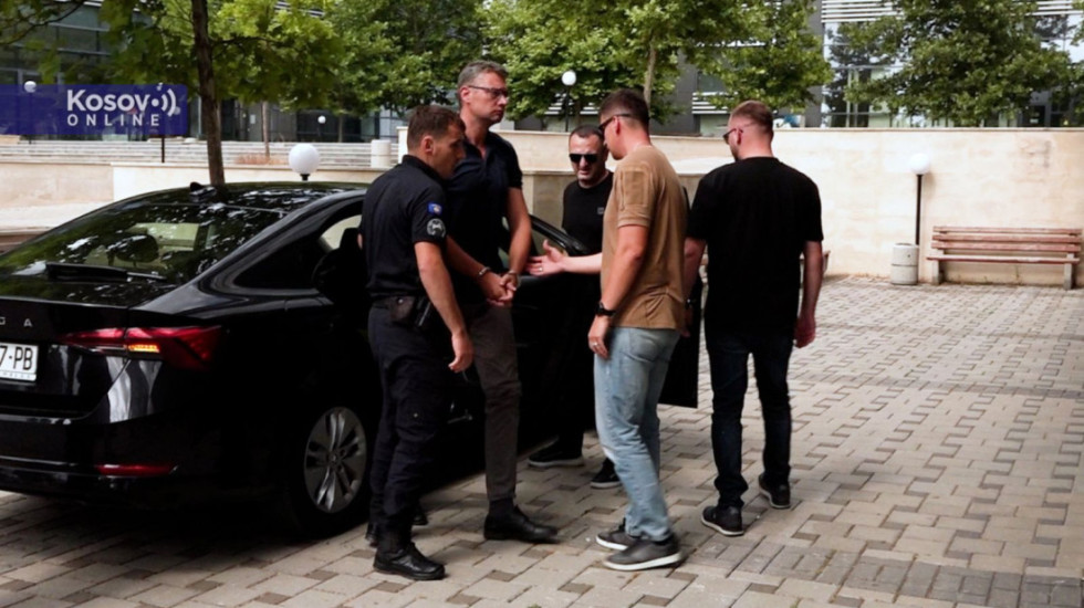 Pomoćniku direktora Kancelarije za KiM Igoru Popoviću određen pritvor do 30 dana: "Kurti potpuno izgubio razum"