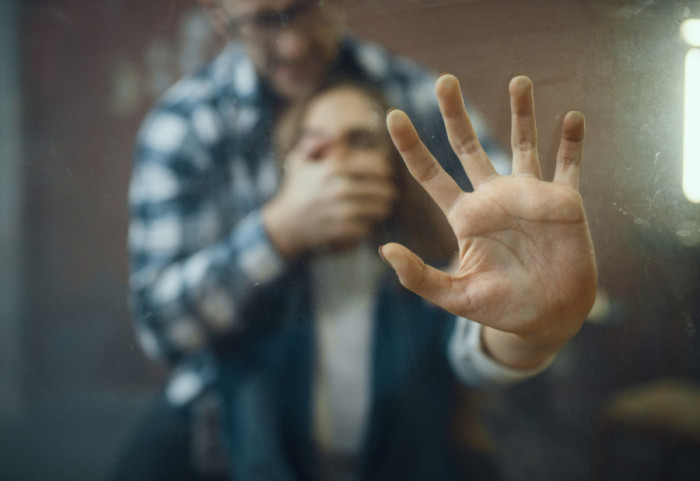 Dva femicida u jednom danu, 11 ubijenih žena u godini: Šta je okidač brutalnog ubistva bračnog partnera?