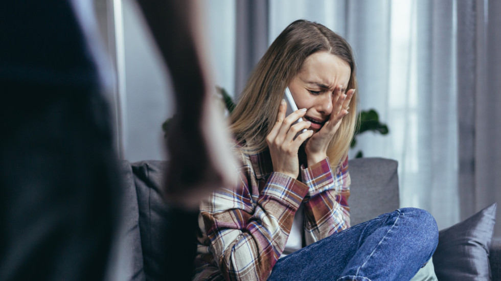 Žene i devojčice posebno osetljiva kategorija u digitalnom svetu: "Onlajn nasilje se povećava sa tehnološkim napretkom"