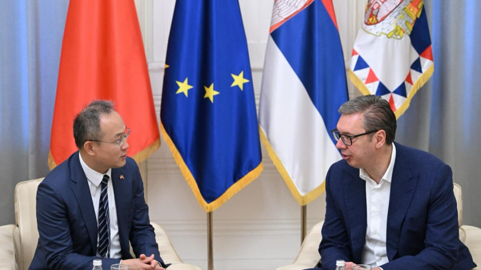 Vučić sa ambasadorom Kine Li Mingom: Kineske investicije od suštinskog značaja za razvoj infrastrukture i industrije