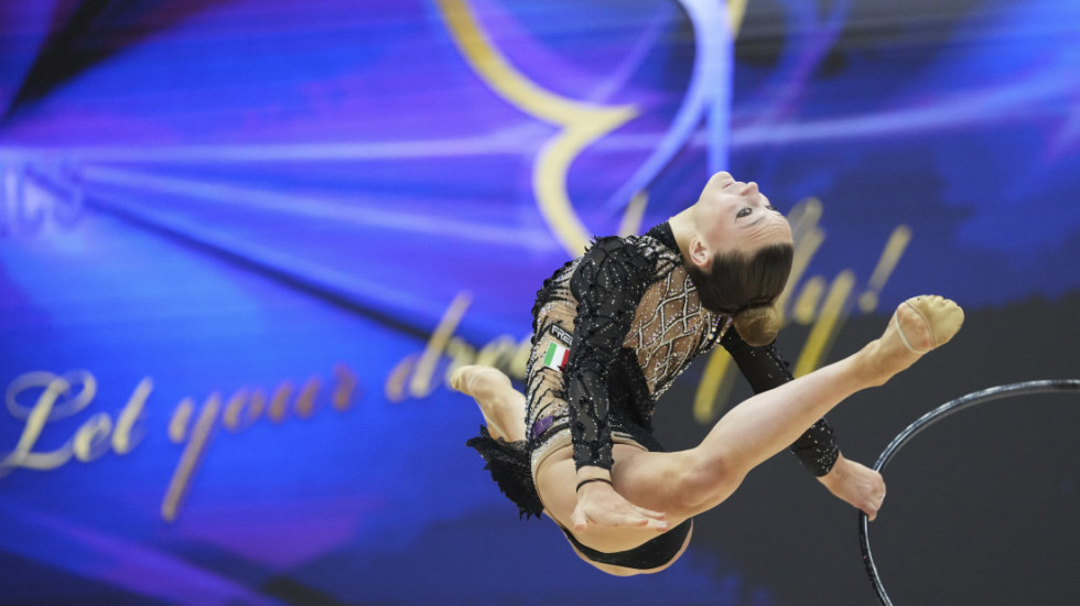 (VIDEO) Italijanska gimnastičarka koreografijom uz pesmu "Lela Vranjanka" osvojila medalju na Svetskom kupu