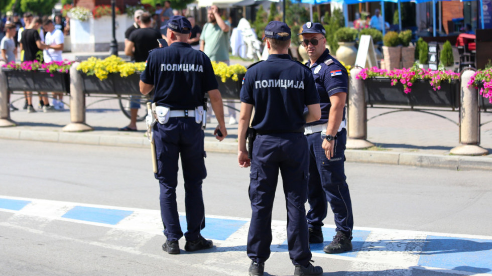 Huligani iz Novog Pazara uoči utakmice napali navijača iz Poljske, zadobio teške telesne povrede