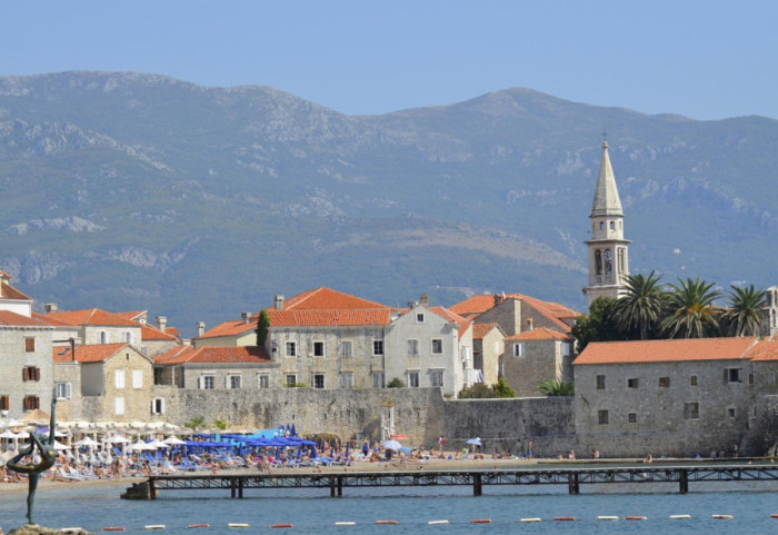 Dvostruko ubistvo na Slovenskoj plaži: Muškarac (65) upucao brata i bratanca, posvađali se oko prevoza putnika